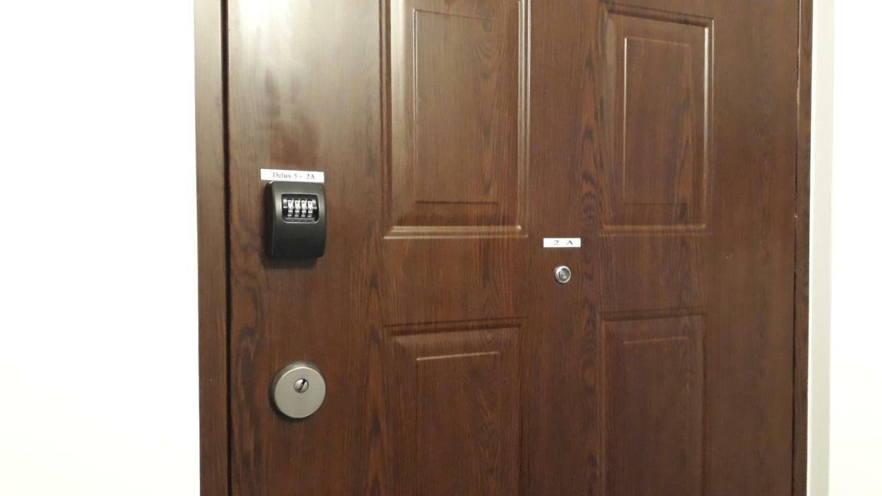 Delux5 Διαμέρισμα Λοτζ Εξωτερικό φωτογραφία